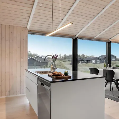 Cozy In With Kitchen Holiday home Blokhus
